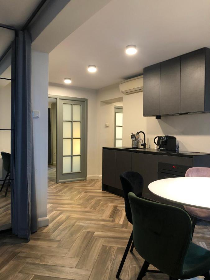 Arte-Locum Apartamenty Przy Rynku วรอตซวาฟ ภายนอก รูปภาพ