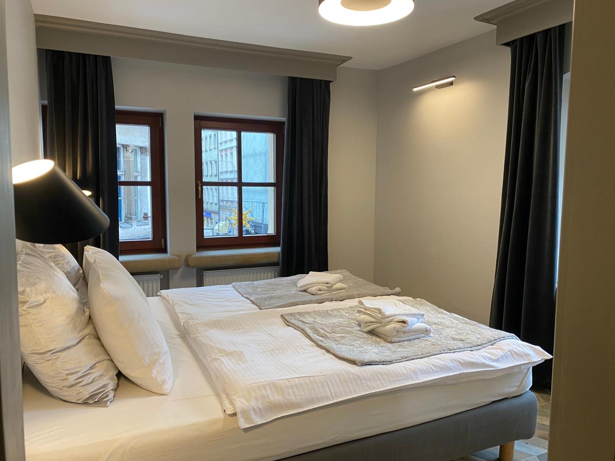 Arte-Locum Apartamenty Przy Rynku วรอตซวาฟ ภายนอก รูปภาพ