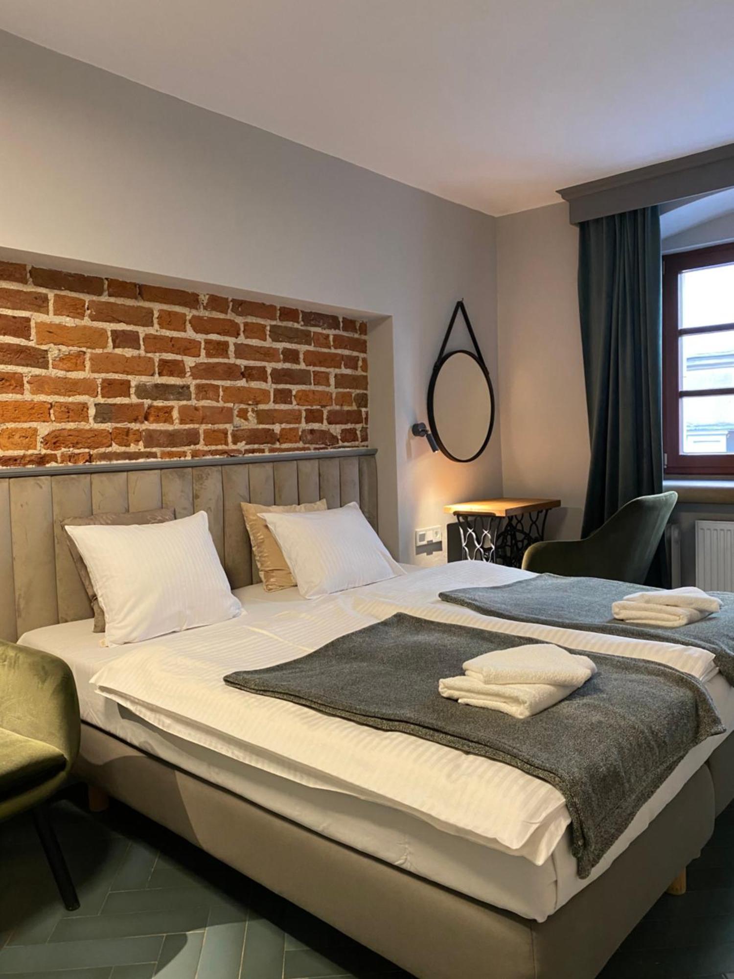 Arte-Locum Apartamenty Przy Rynku วรอตซวาฟ ภายนอก รูปภาพ